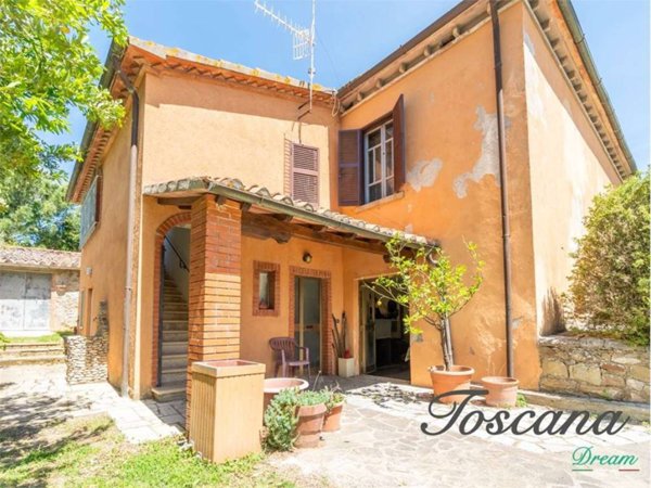 casa indipendente in vendita a Manciano in zona Poggio Murella