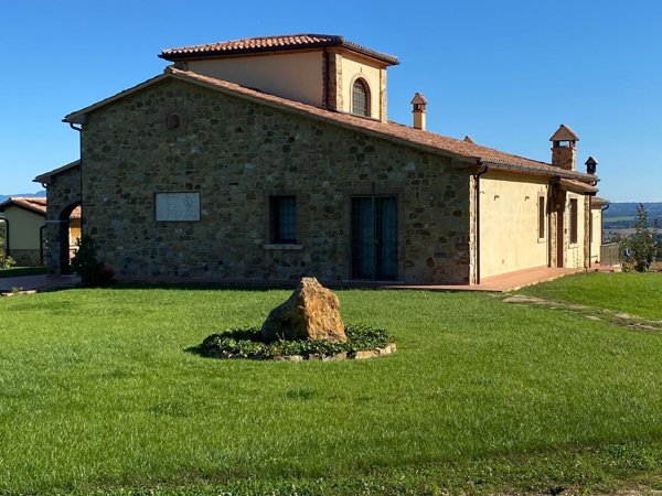 casale in vendita a Manciano