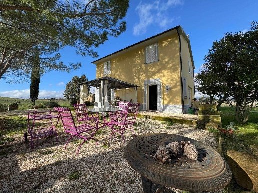 casa indipendente in vendita a Manciano in zona Montemerano