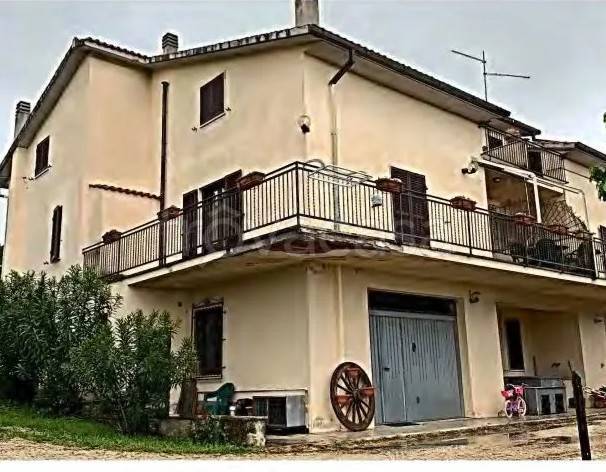 appartamento in vendita a Manciano in zona Poggio Murella