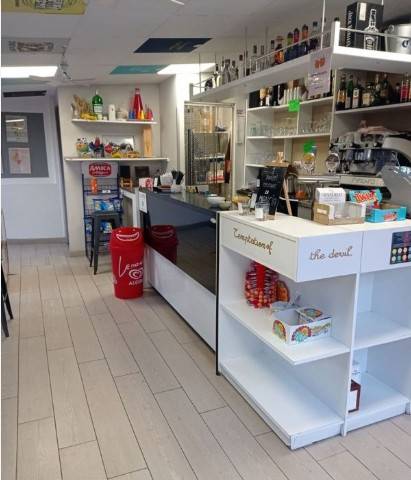 negozio in vendita a Manciano