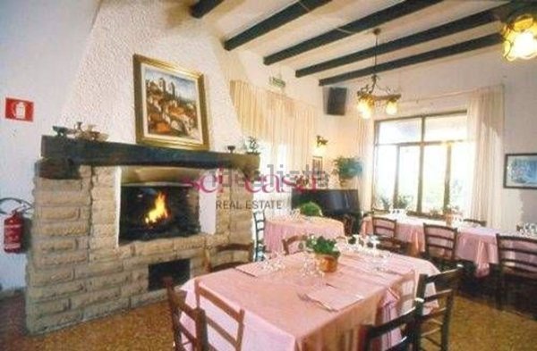 albergo in vendita a Manciano in zona Montemerano