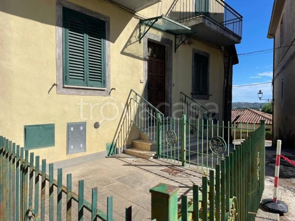 appartamento in vendita a Manciano in zona Montemerano