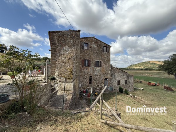 casale in vendita a Manciano in zona Saturnia