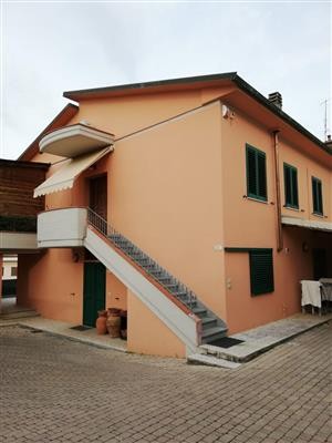 casa indipendente in vendita a Manciano in zona Capanne