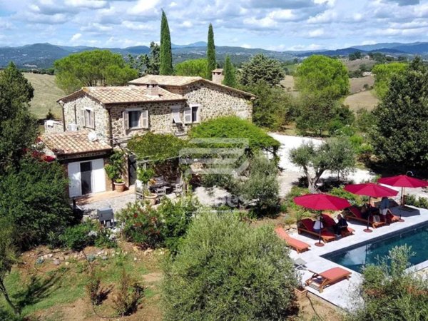casa indipendente in vendita a Manciano