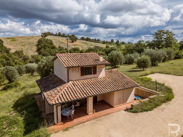 casa indipendente in vendita a Manciano