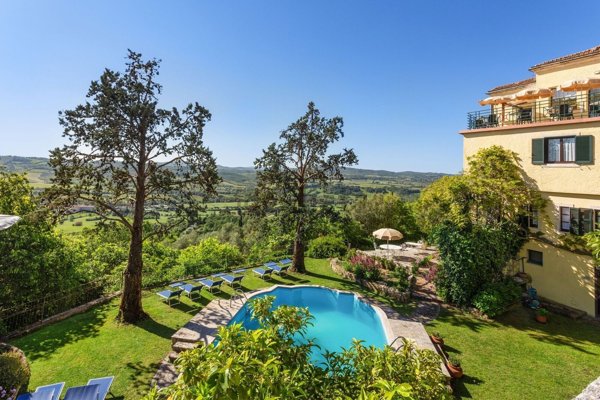casa indipendente in vendita a Manciano in zona Saturnia
