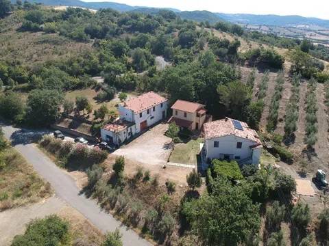 casa indipendente in vendita a Manciano in zona Saturnia