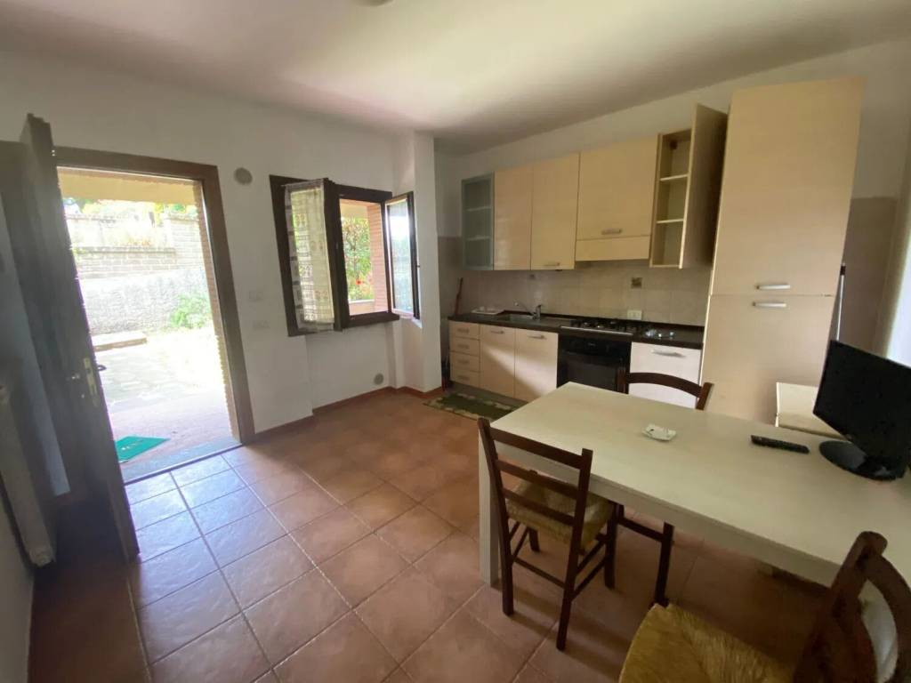 casa indipendente in vendita a Manciano