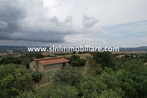 casale in vendita a Manciano