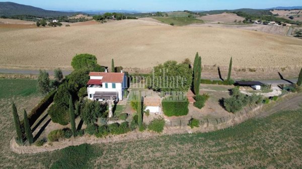 casa indipendente in vendita a Manciano