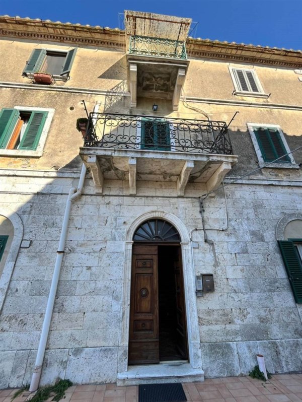 appartamento in vendita a Manciano in zona Poggio Murella