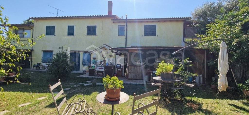casa indipendente in vendita a Manciano