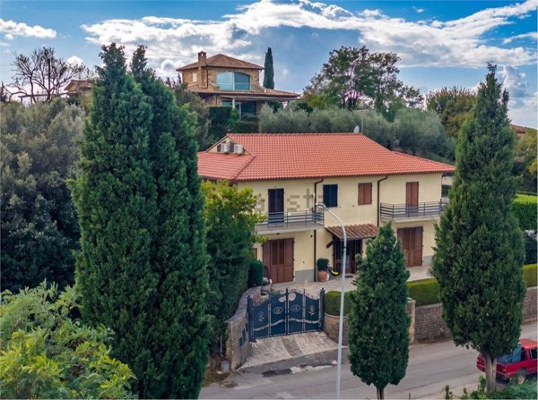 appartamento in vendita a Manciano in zona Poggio Murella