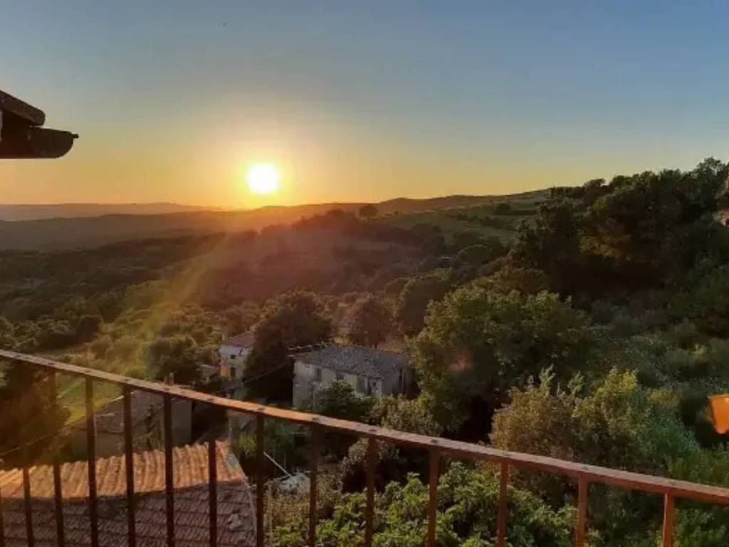 appartamento in vendita a Massa Marittima in zona Tatti