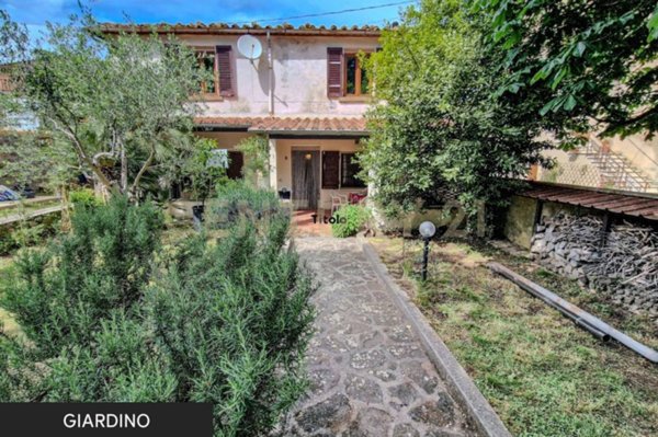 appartamento in vendita a Massa Marittima in zona Tatti