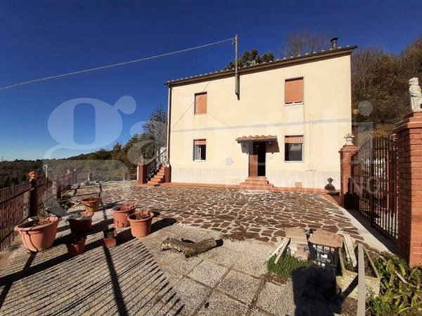 casa indipendente in vendita a Massa Marittima in zona Prata
