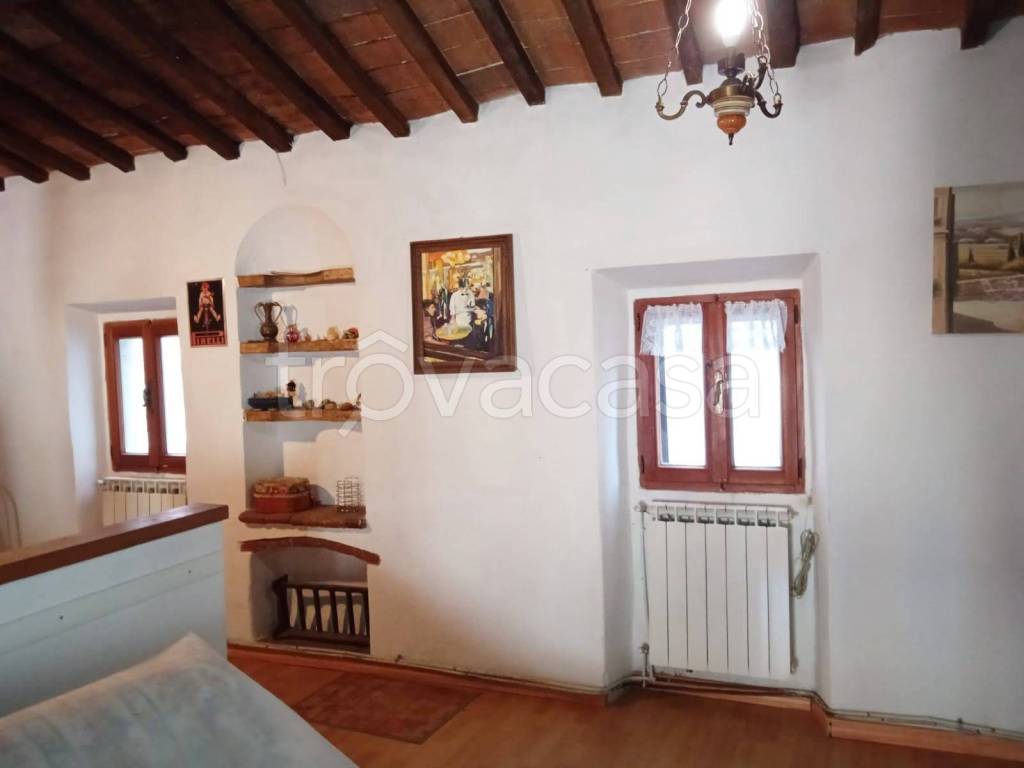 appartamento in vendita a Massa Marittima in zona Prata