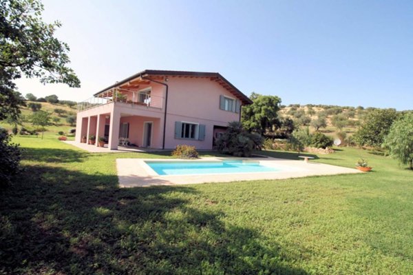 casa indipendente in vendita a Massa Marittima in zona Valpiana