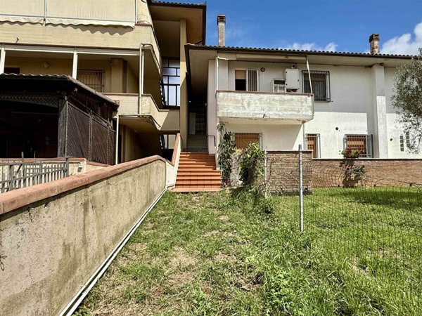 appartamento in vendita a Massa Marittima in zona Valpiana