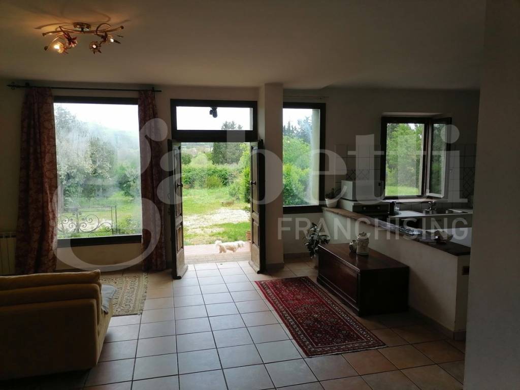 appartamento in vendita a Massa Marittima in zona Ghirlanda