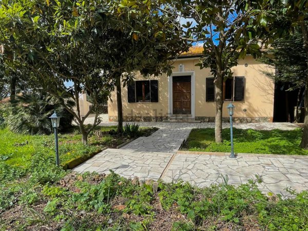 casa indipendente in vendita a Massa Marittima