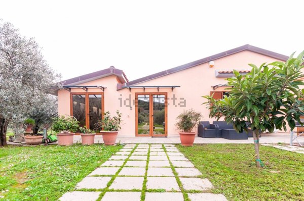 pentavano in vendita a Massa Marittima in zona Niccioleta