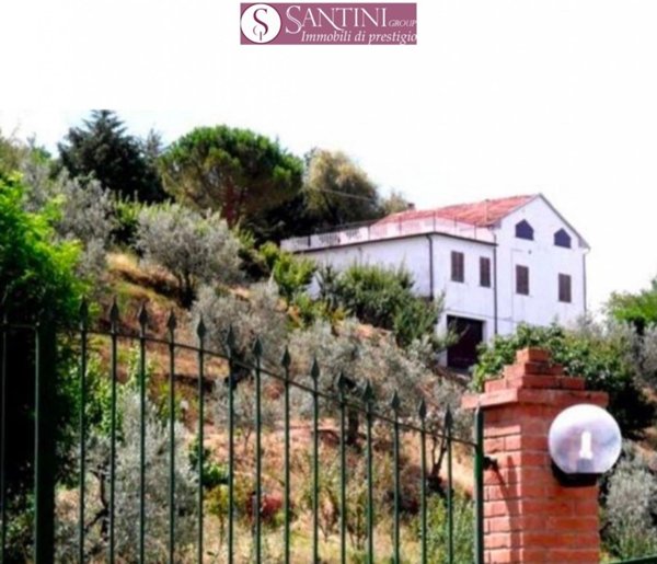 casa indipendente in vendita a Massa Marittima