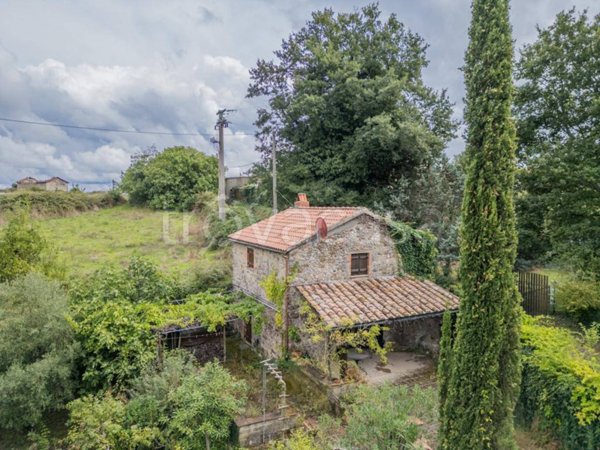 casa indipendente in vendita a Massa Marittima in zona Prata