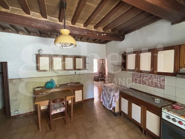 appartamento in vendita a Massa Marittima in zona Prata