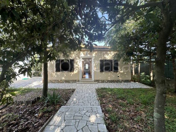 casa indipendente in vendita a Massa Marittima
