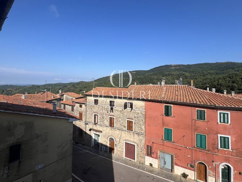 appartamento in vendita a Massa Marittima in zona Prata