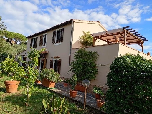 casa indipendente in vendita a Massa Marittima