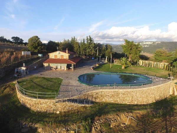 casa indipendente in vendita a Massa Marittima