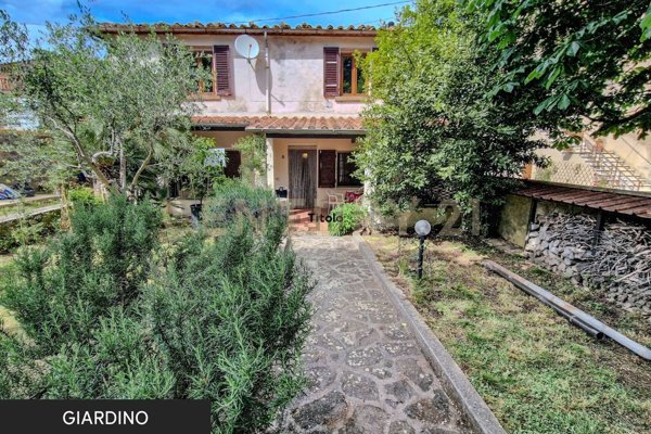 appartamento in vendita a Massa Marittima in zona Tatti