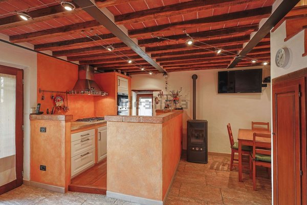 appartamento in vendita a Massa Marittima in zona Tatti