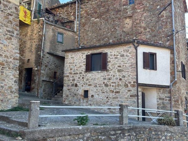 appartamento in vendita a Massa Marittima in zona Tatti