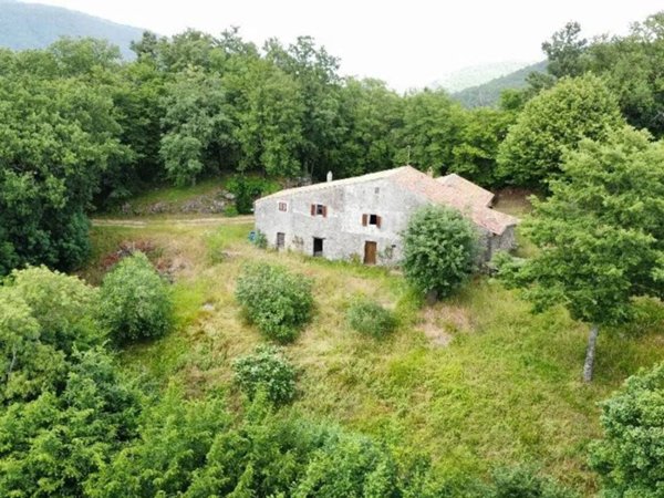 casa indipendente in vendita a Massa Marittima