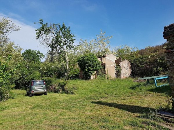 pentavano in vendita a Massa Marittima