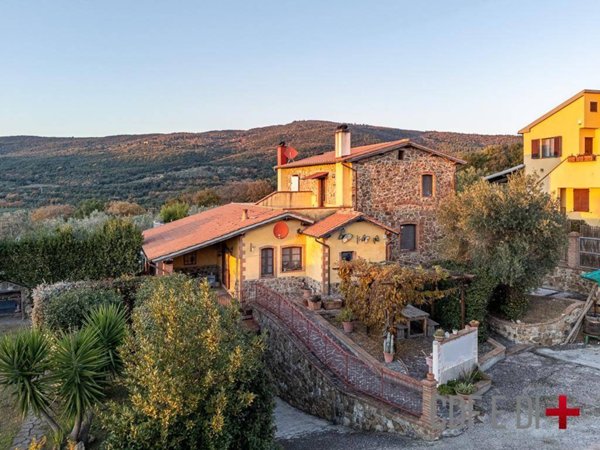 casa indipendente in vendita a Massa Marittima