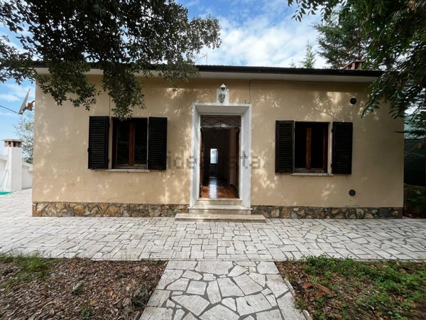casa indipendente in vendita a Massa Marittima