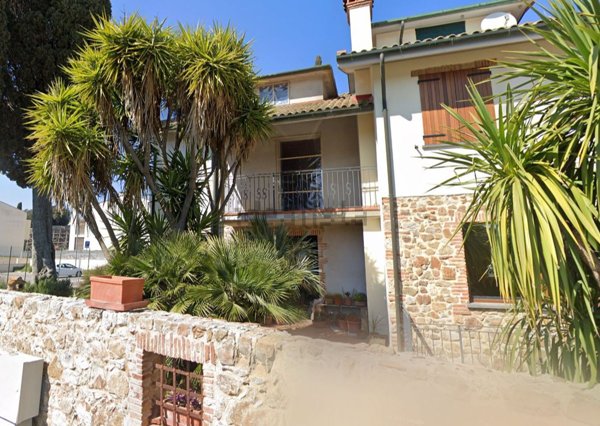 casa indipendente in vendita a Massa Marittima