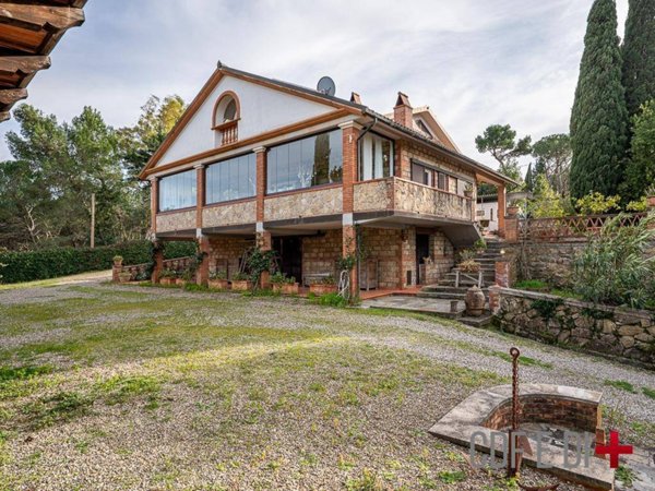 casa indipendente in vendita a Massa Marittima