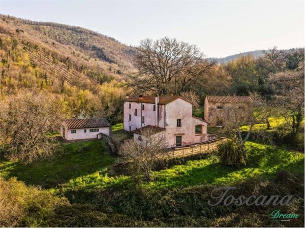 casa indipendente in vendita a Massa Marittima