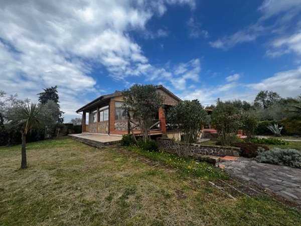 casa indipendente in vendita a Massa Marittima in zona Ghirlanda