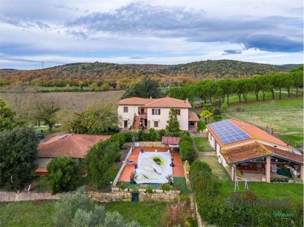 casa indipendente in vendita a Massa Marittima