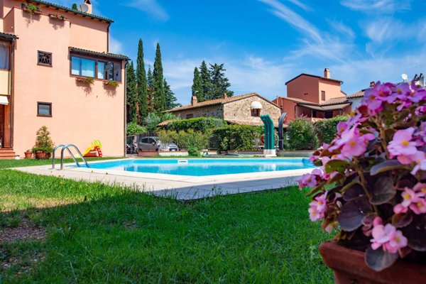appartamento in vendita a Massa Marittima in zona Ghirlanda