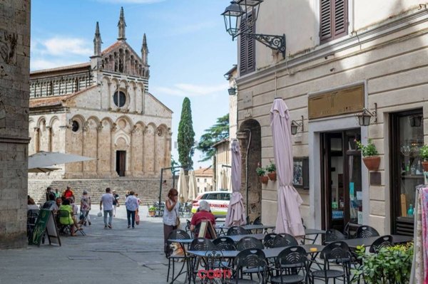 negozio in vendita a Massa Marittima