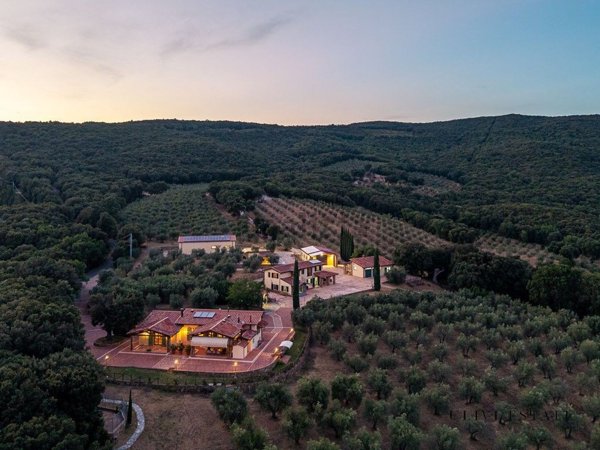 casa indipendente in vendita a Massa Marittima